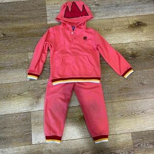 Coral pink kids tracksuit for 5 years old with dirty parts